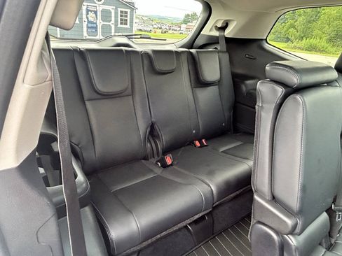 Used 2021 Subaru Ascent Limited w/ Technology Package AWD/4WD image 17