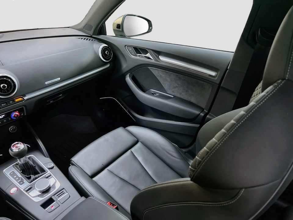 Used 2018 Audi RS 3 AWD/4WD image 26