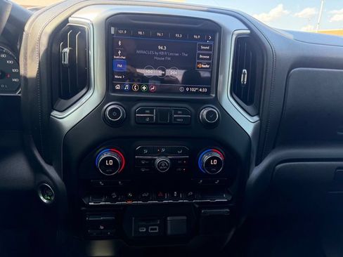 Used 2020 Chevrolet Silverado 1500 LT w/ Texas Edition AWD/4WD image 33