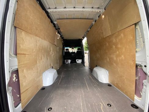 Used 2023 Mercedes-Benz Sprinter 2500 image 11