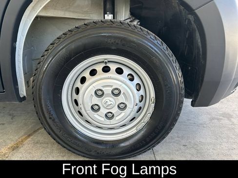 Used 2025 RAM ProMaster 2500 w/ Convenience Group FWD image 19