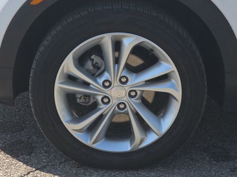 Certified 2023 Buick Encore GX Preferred w/ Cold Weather Comfort Package AWD/4WD image 32