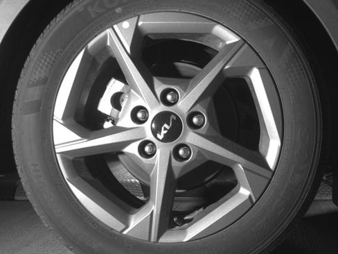 Used 2025 Kia K4 FWD image 15