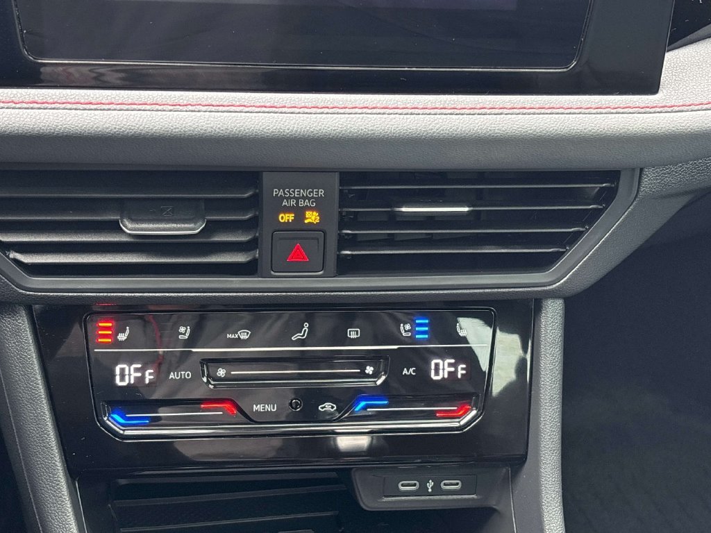 Used 2025 Volkswagen Jetta GLI Autobahn FWD image 23