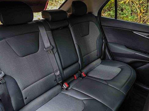 Certified 2024 Kia Niro Wind w/ Wind Preserve Package image 25