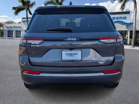 Used 2024 Jeep Grand Cherokee Laredo w/ Trailer Tow Package image 5