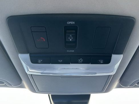 Certified 2020 Nissan Altima 2.5 Platinum image 35