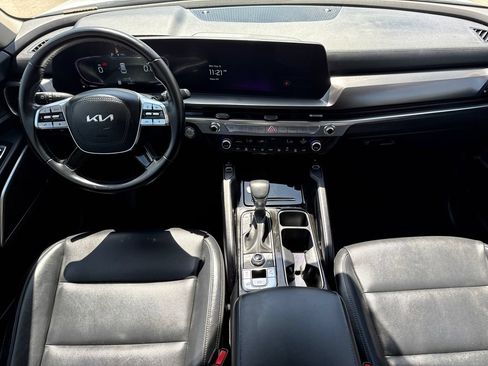 Used 2025 Kia Telluride S AWD/4WD image 11