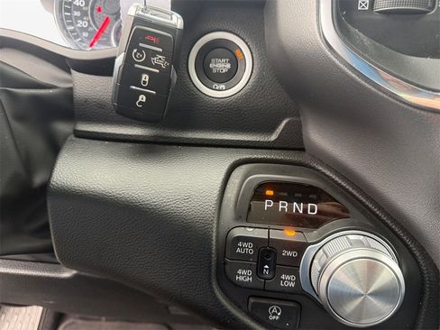 Certified 2025 RAM 1500 Laramie image 31