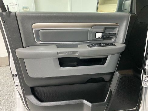 Used 2017 RAM 1500 Big Horn image 10