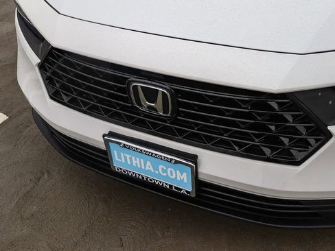 Used 2023 Honda Accord EX image 8