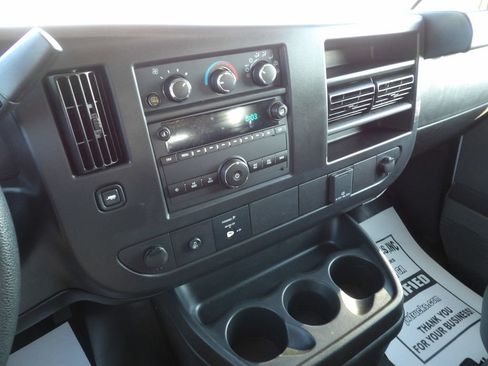 Used 2025 GMC Savana 2500 w/ Driver Convenience Package RWD image 22