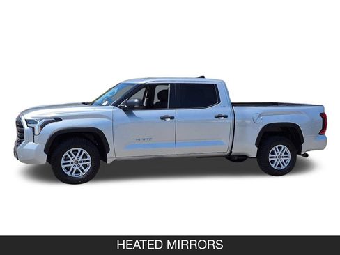 Used 2022 Toyota Tundra SR5 AWD/4WD image 5