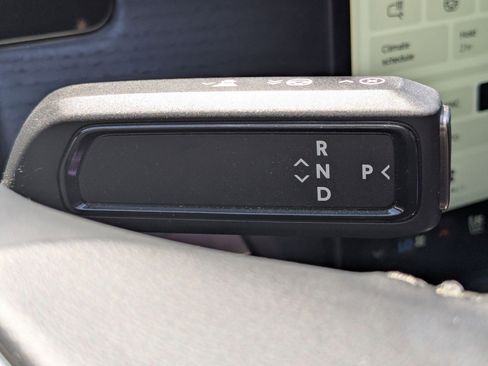 Used 2025 Rivian R1S Adventure image 28