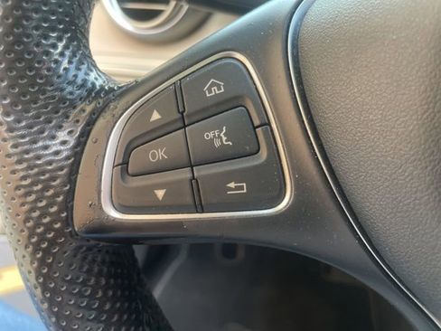Used 2017 Mercedes-Benz C 300 4MATIC Sedan image 26