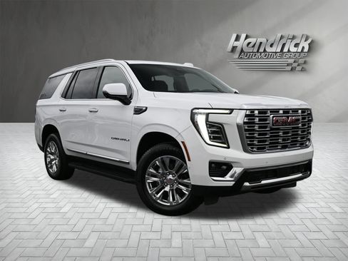 Used 2025 GMC Yukon Denali image 2