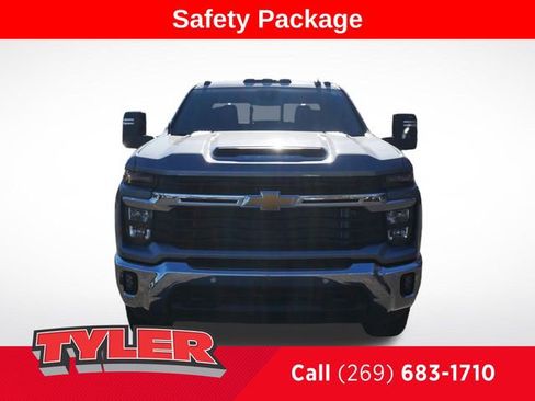 Used 2025 Chevrolet Silverado 2500 LT w/ All Star Edition image 2