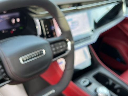 Used 2024 Jeep Wagoneer Launch Edition image 25