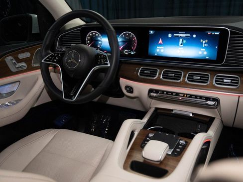 Certified 2026 Mercedes-Benz GLE 450 4MATIC image 18
