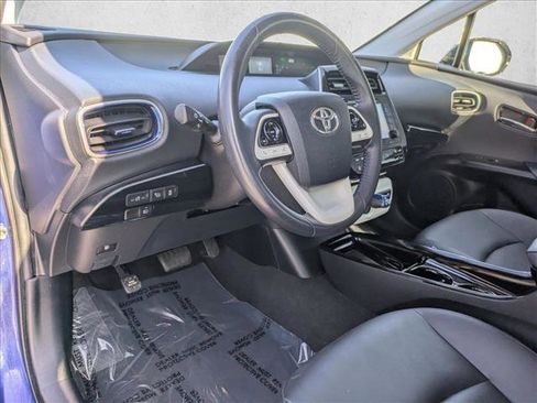 Used 2018 Toyota Prius Three Touring image 10