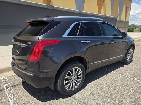 Used 2017 Cadillac XT5 Luxury w/ Driver Awareness Package AWD/4WD image 2