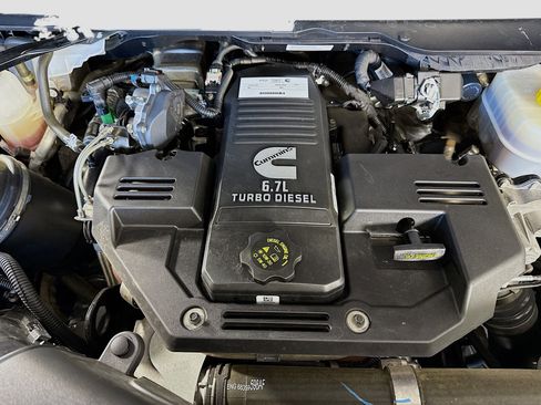 Used 2024 RAM 2500 Laramie image 38