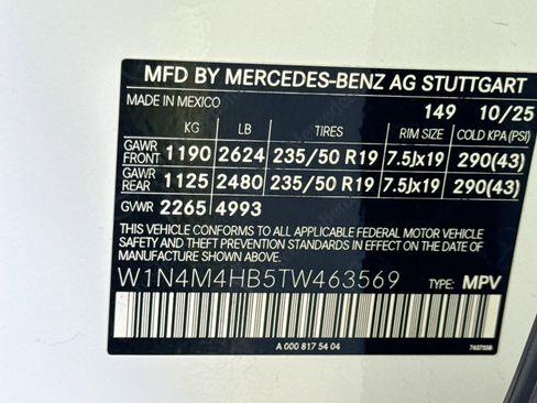 New 2026 Mercedes-Benz GLB 250 4MATIC image 29