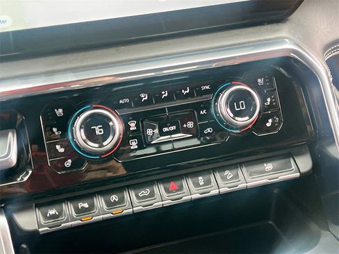 Used 2024 GMC Sierra 1500 Denali Ultimate image 16