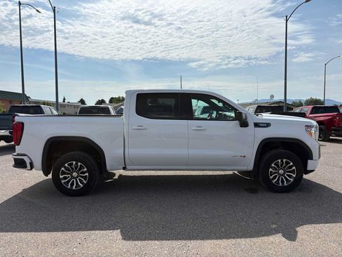 Used 2021 GMC Sierra 1500 AT4 w/ AT4 Preferred Package AWD/4WD image 2
