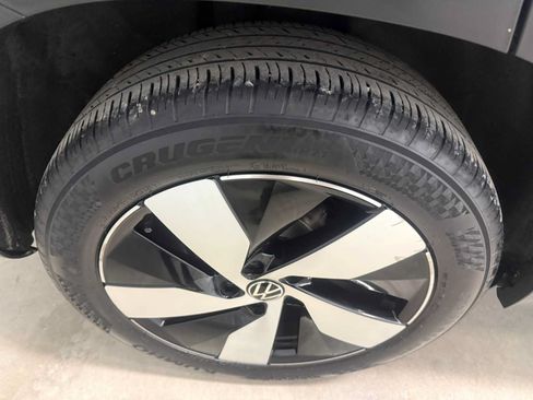 Used 2024 Volkswagen Taos S AWD/4WD image 13