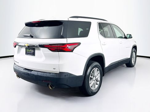 Used 2023 Chevrolet Traverse LT image 9