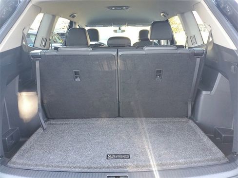 Certified 2023 Volkswagen Atlas SE image 8