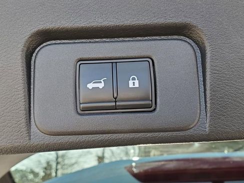 Certified 2023 Nissan Rogue SV w/ SV Premium Package image 12