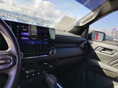 Used 2024 Chevrolet Colorado Trail Boss w/ Advanced Trailering Package image 15