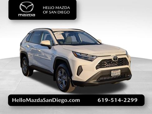 Used 2022 Toyota RAV4 XLE image 1
