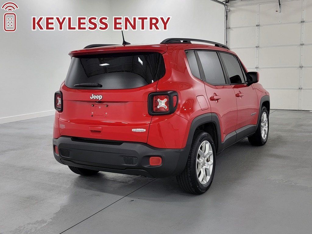 Used 2018 Jeep Renegade Latitude FWD image 8