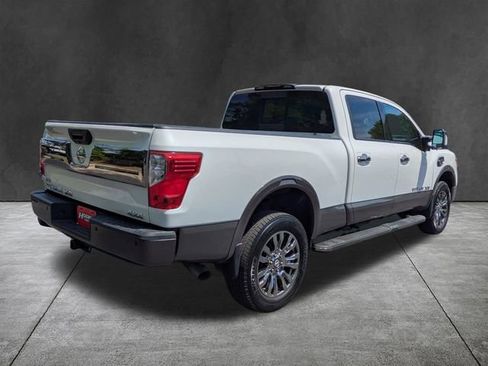 Used 2019 Nissan Titan Platinum Reserve w/ Platinum Utility Package AWD/4WD image 5
