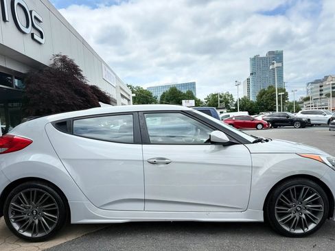Used 2013 Hyundai Veloster RE:MIX Edition FWD image 8