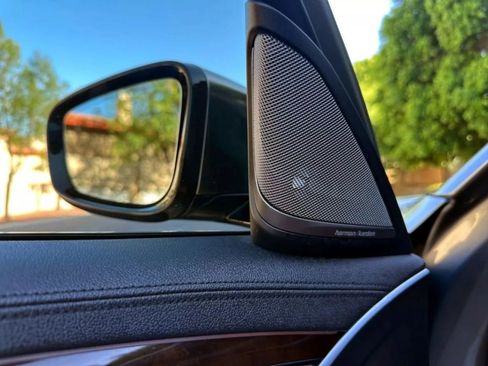 Used 2019 BMW M550i xDrive image 21