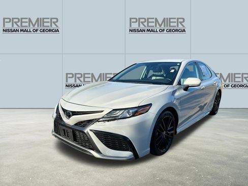 Used 2023 Toyota Camry XSE image 1