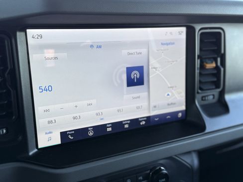 Used 2022 Ford Bronco Badlands image 30