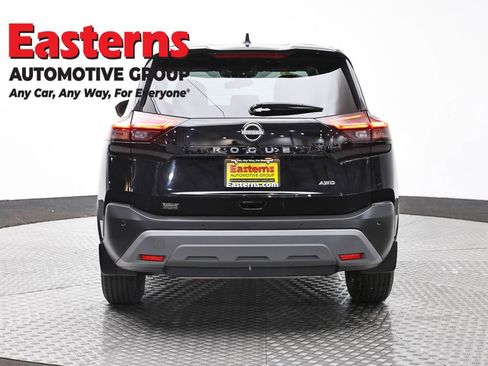 Used 2023 Nissan Rogue S AWD/4WD image 6