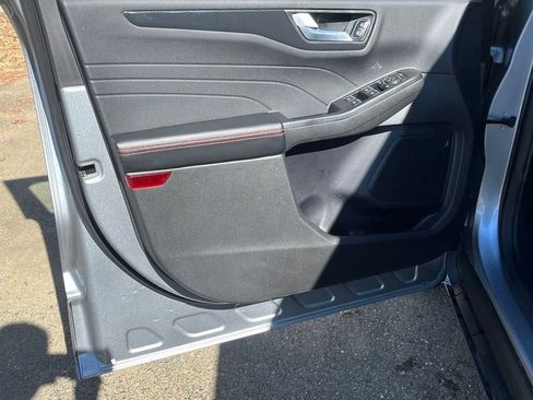 Used 2024 Ford Escape ST-Line w/ Tech Pack #1 image 10