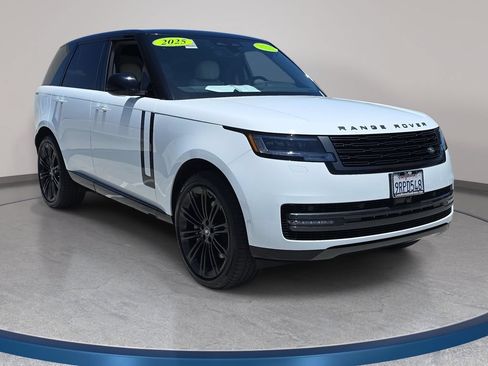 Certified 2025 Land Rover Range Rover SE AWD/4WD image 3