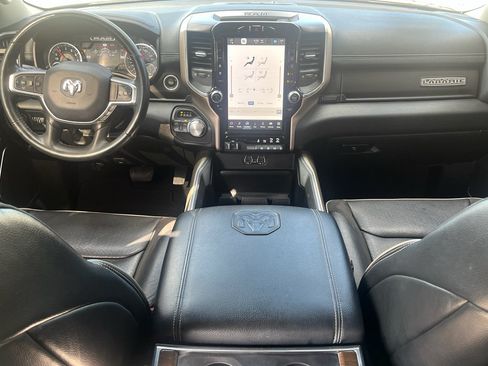Used 2022 RAM 1500 Laramie w/ Laramie Southwest Edition AWD/4WD image 7