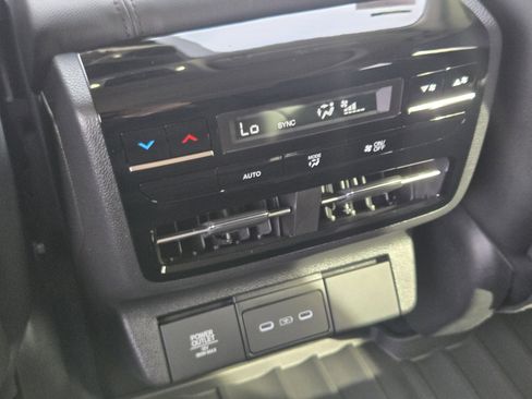 New 2026 Acura MDX SH-AWD image 21