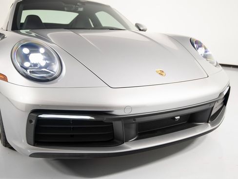 Certified 2024 Porsche 911 Carrera image 17