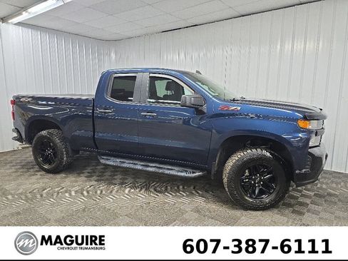 Used 2020 Chevrolet Silverado 1500 Custom Trail Boss w/ Custom Convenience Package AWD/4WD image 1