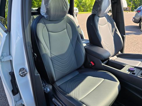 New 2026 Volkswagen Tiguan SE R-Line AWD/4WD image 13