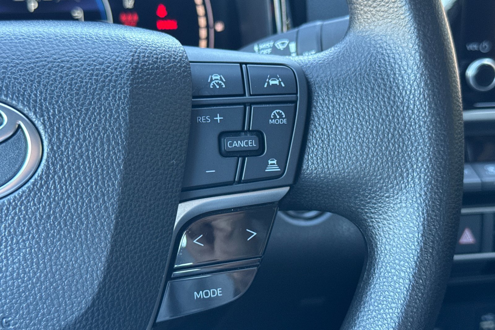 Certified 2025 Toyota Camry LE FWD image 29